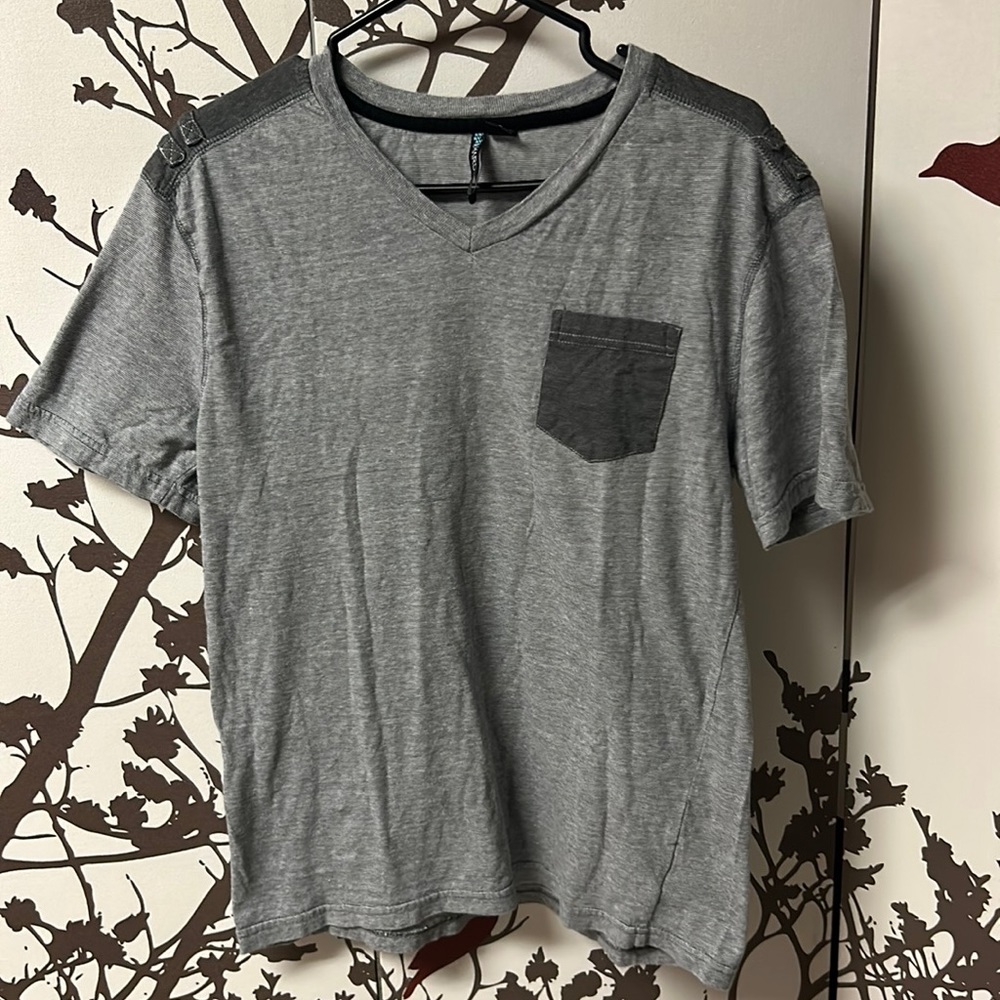 Hard Edge Size Small Men’s Light & Dark Grey T-shirt $25